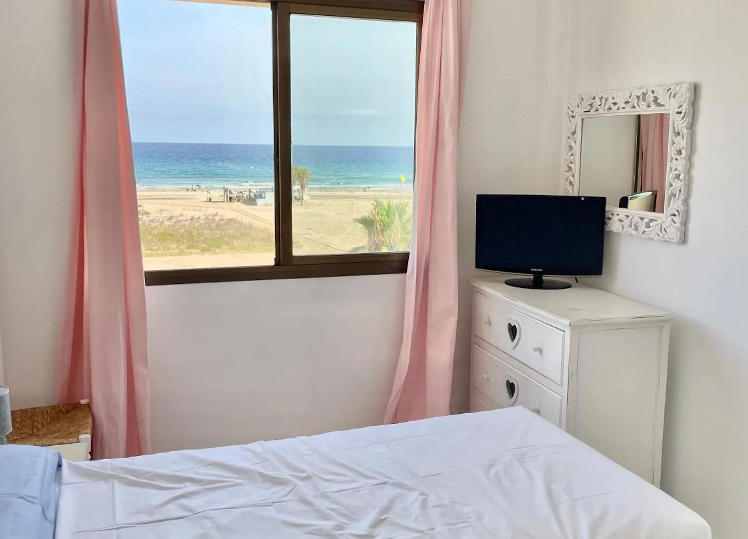 Apartamento Con Garaje En Primera Linea De Playa Torredembarra Apartment