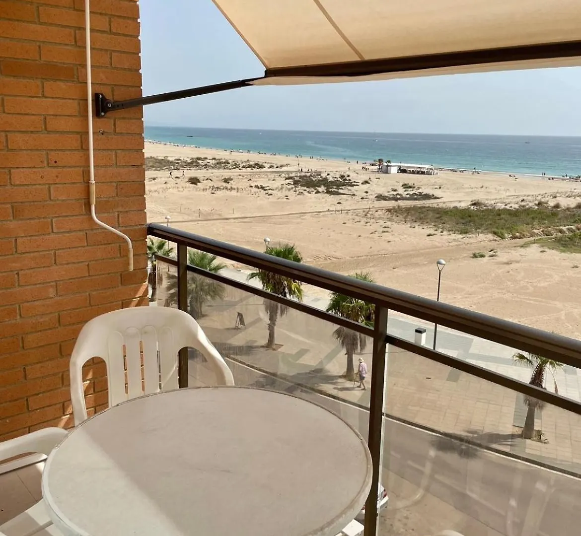 Apartmán Apartamento Con Garaje En Primera Linea De Playa Torredembarra